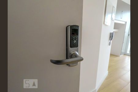 Studio para alugar com 24m², 1 quarto e sem vaga Studio para alugar com 24m², 1 quarto e sem vagaFechadura senha
