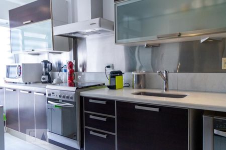 Apartamento à venda com 140m², 2 quartos e 4 vagasCozinha