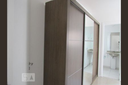 Quarto 3 de apartamento para alugar com 3 quartos, 69m² em Passo da Areia, Porto Alegre