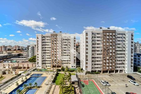 Vista da Sala de apartamento para alugar com 3 quartos, 69m² em Passo da Areia, Porto Alegre