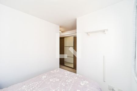 Suíte de apartamento para alugar com 3 quartos, 69m² em Passo da Areia, Porto Alegre