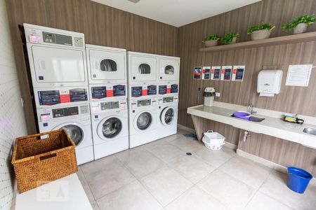 Studio à venda com 30m², 1 quarto e 1 vagaLavanderia