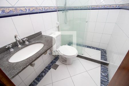 Apartamento à venda com 180m², 3 quartos e 2 vagas Apartamento à venda com 180m², 3 quartos e 2 vagasBanheiro quarto 3