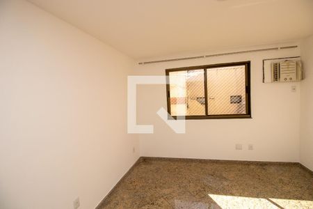 Apartamento à venda com 180m², 3 quartos e 2 vagas Apartamento à venda com 180m², 3 quartos e 2 vagasQuarto 2