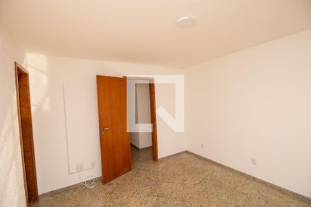 Apartamento à venda com 180m², 3 quartos e 2 vagas Apartamento à venda com 180m², 3 quartos e 2 vagasQuarto 2