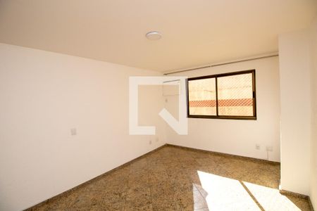 Apartamento à venda com 180m², 3 quartos e 2 vagas Apartamento à venda com 180m², 3 quartos e 2 vagasQuarto 3