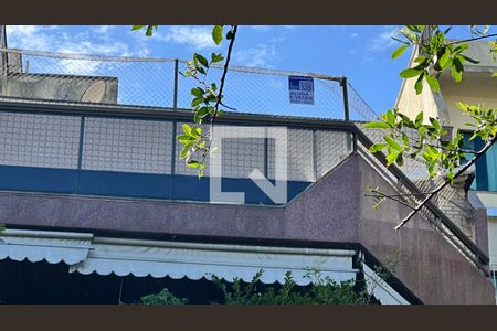 Apartamento à venda com 180m², 3 quartos e 2 vagas Apartamento à venda com 180m², 3 quartos e 2 vagasPlaquinha