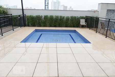 Apartamento à venda com 36m², 1 quarto e 1 vagaÁrea comum - Piscina