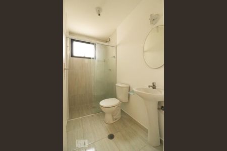 Banheiro  de apartamento à venda com 2 quartos, 72m² em Jardim Maria Rosa, Taboão da Serra