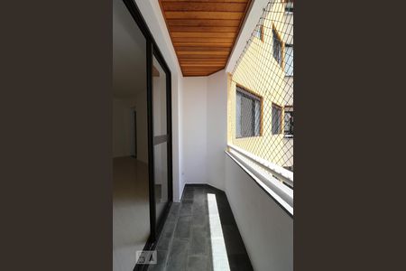 Sacada de apartamento à venda com 2 quartos, 72m² em Jardim Maria Rosa, Taboão da Serra