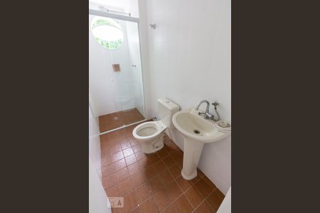 Banheiro de apartamento para alugar com 3 quartos, 68m² em Perdizes, São Paulo