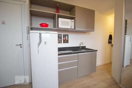 Cozinha de kitnet/studio para alugar com 1 quarto, 18m² em Prado Velho, Curitiba