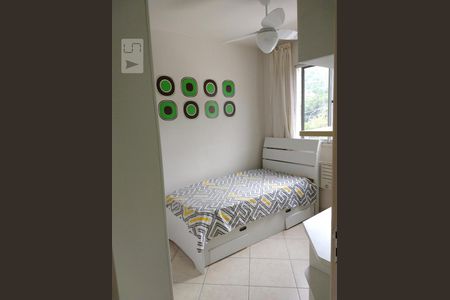 Quarto 1 de apartamento para alugar com 2 quartos, 60m² em Jacarepaguá, Rio de Janeiro
