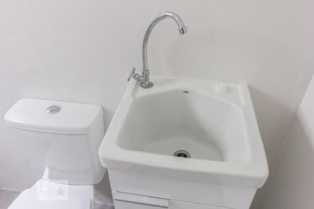 Banheiro Pia de kitnet/studio para alugar com 1 quarto, 39m² em Barra Funda, São Paulo