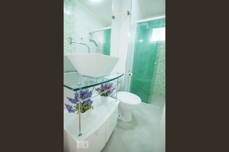 Banheiro  de apartamento à venda com 3 quartos, 70m² em Vila Bela Vista, Santo André