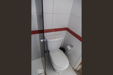Apartamento à venda com 57m², 2 quartos e 1 vaga Apartamento à venda com 57m², 2 quartos e 1 vagaBanheiro