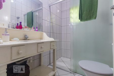 Banheiro de casa para alugar com 3 quartos, 138m² em Chácara Santo Antônio (zona Sul), São Paulo