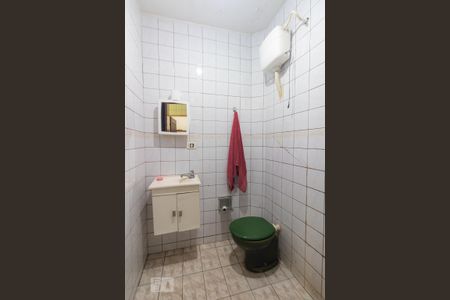 Casa para alugar com 138m², 3 quartos e 3 vagas Casa para alugar com 138m², 3 quartos e 3 vagasBanheiro - Área de Serviço