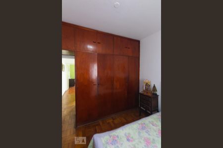 Casa para alugar com 138m², 3 quartos e 3 vagas Casa para alugar com 138m², 3 quartos e 3 vagasQuarto 2