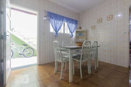 Casa para alugar com 138m², 3 quartos e 3 vagas Casa para alugar com 138m², 3 quartos e 3 vagasCozinha