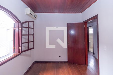 Casa à venda com 180m², 4 quartos e 2 vagasQuarto 3
