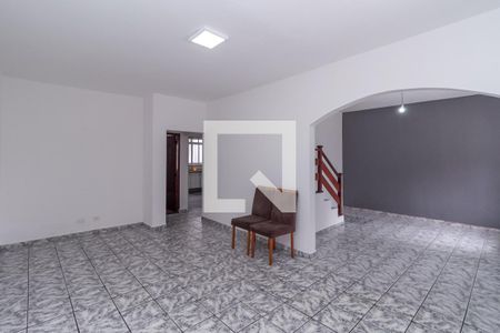 Sala de casa para alugar com 4 quartos, 150m² em Jardim Independência, São Paulo