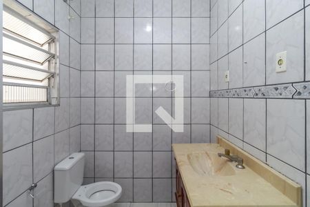Casa à venda com 180m², 4 quartos e 2 vagasBanheiro 2