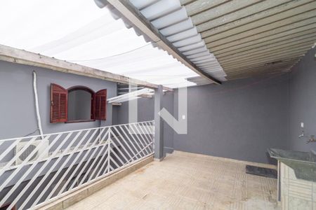 Casa à venda com 180m², 4 quartos e 2 vagasÁrea de Serviço