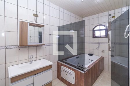 Casa à venda com 180m², 4 quartos e 2 vagasBanheiro da Suíte