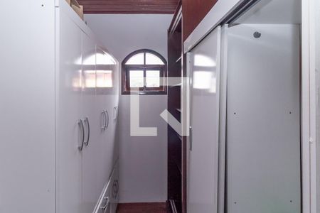 Casa à venda com 180m², 4 quartos e 2 vagasCloset da Suíte
