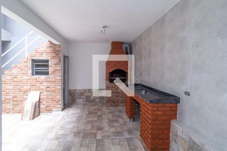 Casa à venda com 180m², 4 quartos e 2 vagasChurrasqueira