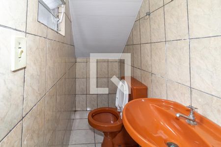 Casa à venda com 180m², 4 quartos e 2 vagasBanheiro 3