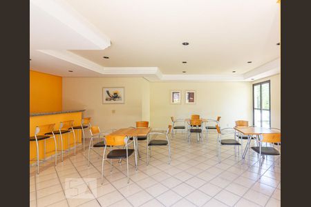 Apartamento para alugar com 65m², 2 quartos e 2 vagas Apartamento para alugar com 65m², 2 quartos e 2 vagasSalão de Festas