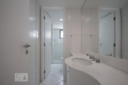 Apartamento à venda com 267m², 3 quartos e 2 vagasBanheiro 3