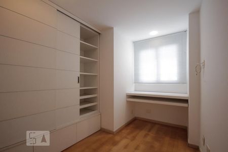 Apartamento à venda com 267m², 3 quartos e 2 vagasQuarto