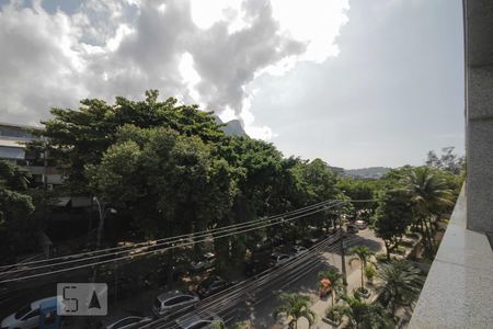 Apartamento à venda com 267m², 3 quartos e 2 vagasVista