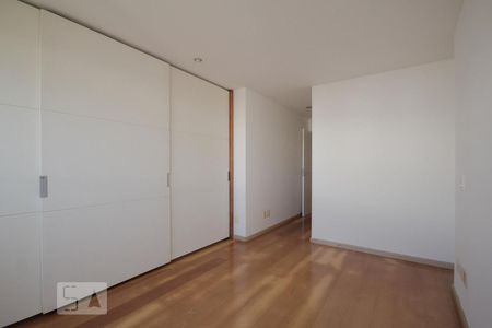Apartamento à venda com 267m², 3 quartos e 2 vagasSuíte