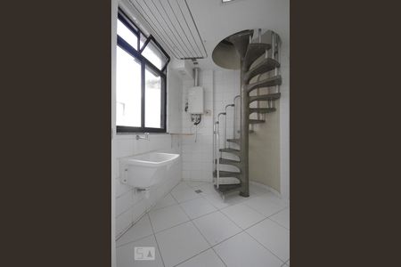 Apartamento à venda com 267m², 3 quartos e 2 vagasÁrea de Serviço