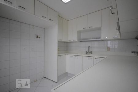 Apartamento à venda com 267m², 3 quartos e 2 vagasCozinha