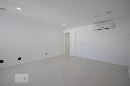 Apartamento à venda com 267m², 3 quartos e 2 vagasSala de TV