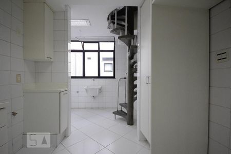 Apartamento à venda com 267m², 3 quartos e 2 vagasCozinha