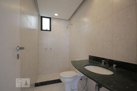 Apartamento à venda com 267m², 3 quartos e 2 vagasBanheiro da Suíte 2