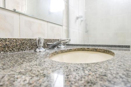 Apartamento à venda com 108m², 4 quartos e 2 vagasSuíte 2 - Banheiro