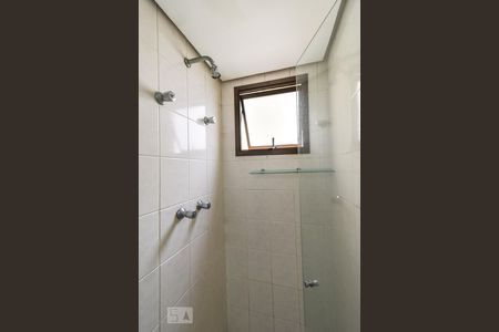 Apartamento à venda com 108m², 4 quartos e 2 vagasSuíte 1 - Banheiro