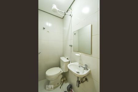 Apartamento à venda com 108m², 4 quartos e 2 vagasBanheiro de Serviço