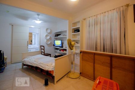 Casa de condomínio à venda com 1500m², 3 quartos e 8 vagasSuíte 1