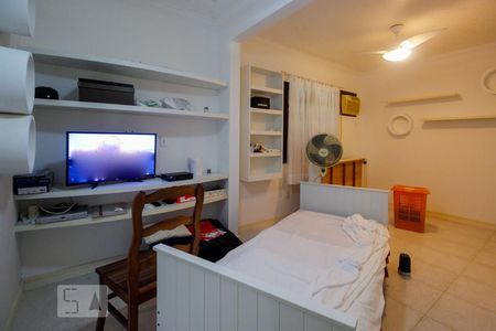 Casa de condomínio à venda com 1500m², 3 quartos e 8 vagasSuíte 1