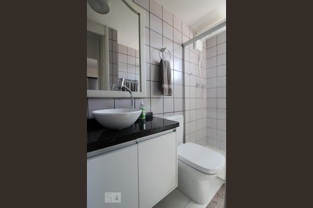 Banheiro de apartamento à venda com 2 quartos, 57m² em Jardim Íris, São Paulo