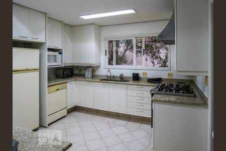 COZINHA de casa para alugar com 5 quartos, 430m² em Parque dos Príncipes, São Paulo