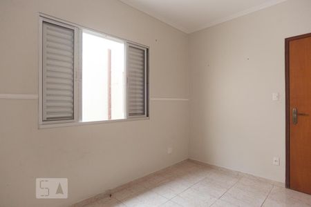Casa para alugar com 250m², 3 quartos e 5 vagas Casa para alugar com 250m², 3 quartos e 5 vagasQuarto 2